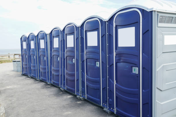 Best Standard Portable Toilet Rental in Mattoon, IL